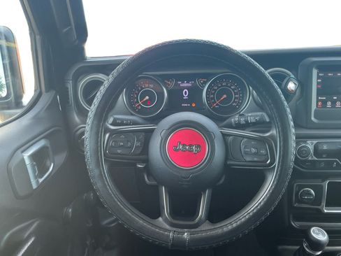 Used 2022 Jeep Wrangler Sport AWD/4WD image 12