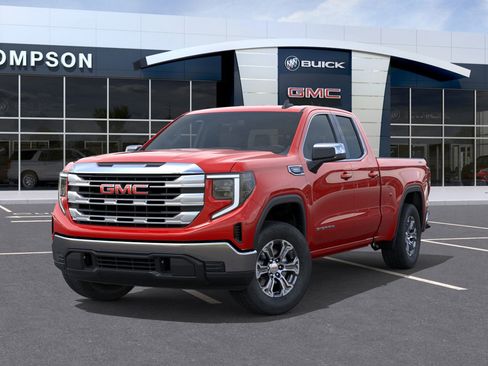 New 2025 GMC Sierra 1500 SLE w/ Preferred Package image 30