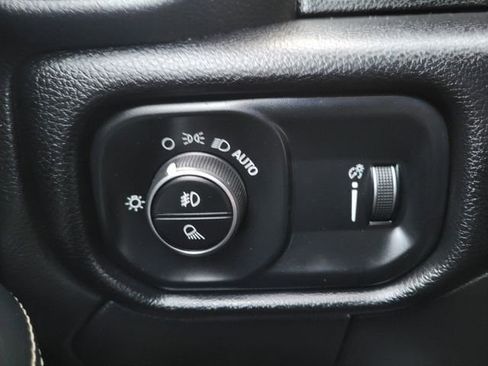 Used 2024 RAM 2500 Big Horn image 29