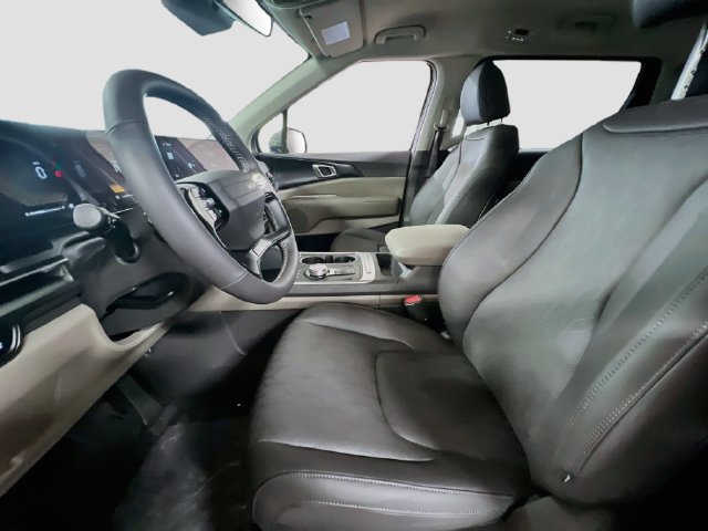 New 2027 Kia Carnival LXS FWD image 22