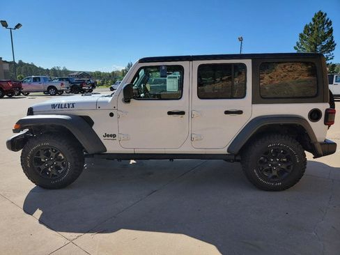 Used 2021 Jeep Wrangler Unlimited Sport AWD/4WD image 8