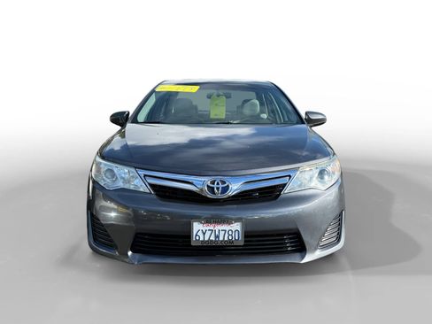 Used 2012 Toyota Camry LE image 8