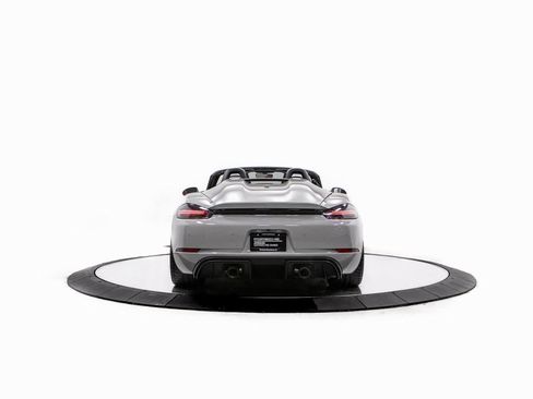 Certified 2022 Porsche 718 Boxster Spyder image 6