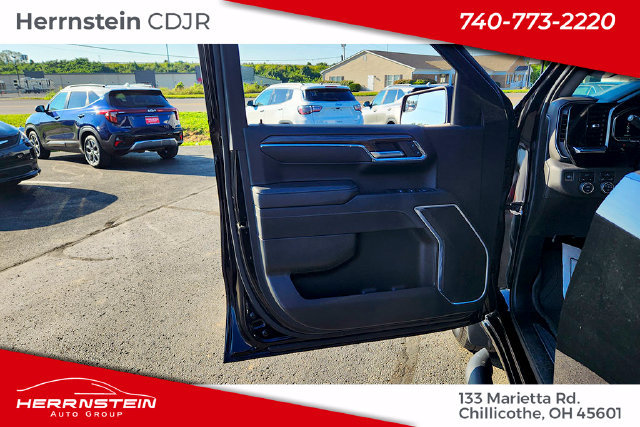 Used 2023 Chevrolet Silverado 1500 RST w/ Rally Edition AWD/4WD image 14