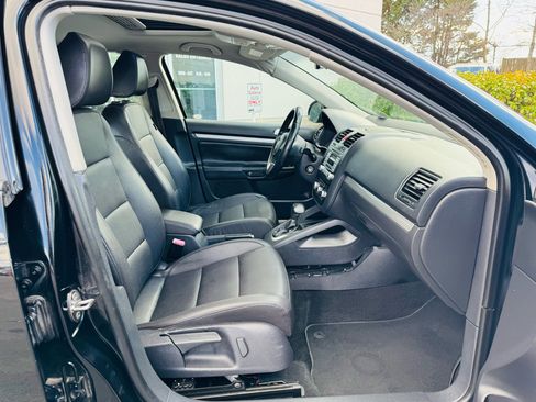 Used 2010 Volkswagen Jetta SE image 17