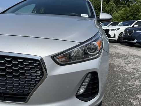 Used 2018 Hyundai Elantra GT FWD image 6