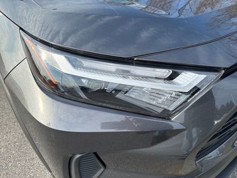 Used 2023 Toyota RAV4 XLE w/ Convenience Package image 12