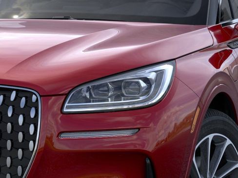 New 2025 Lincoln Corsair Grand Touring image 18