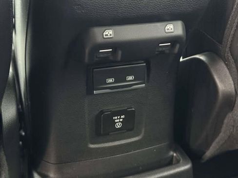 Used 2021 Jeep Wrangler Unlimited Sahara AWD/4WD image 16