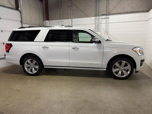 Certified 2024 Ford Expedition Max Platinum AWD/4WD image 6