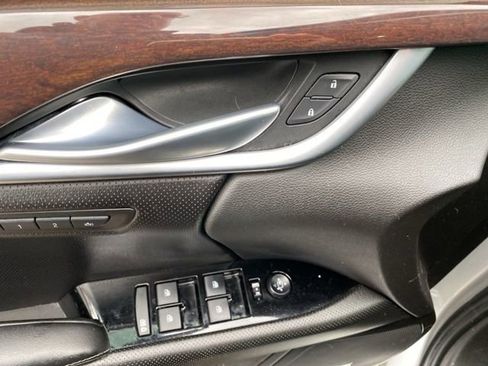 Used 2015 Cadillac XTS Luxury w/ Driver Awareness Package image 14