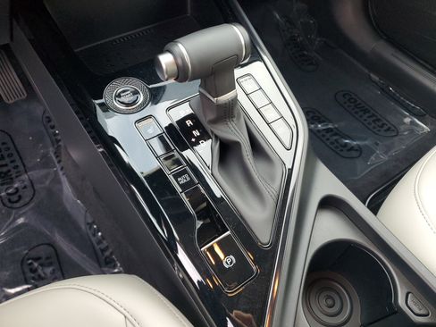 Used 2025 Kia Niro EX image 27