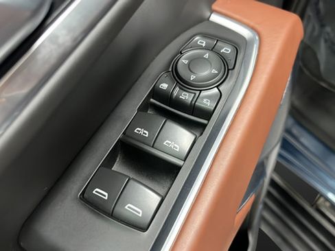 Used 2025 GMC Sierra 3500 Denali Ultimate AWD/4WD image 22