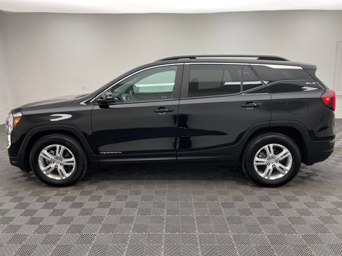 Used 2022 GMC Terrain SLE w/ Driver Convenience Package FWD image 13