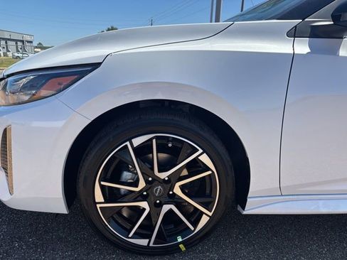 New 2025 Nissan Sentra SR w/ SR Premium Package image 7