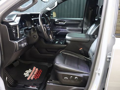 Used 2024 GMC Sierra 1500 AT4X image 48