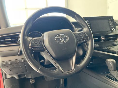 Used 2023 Toyota Camry SE FWD image 14