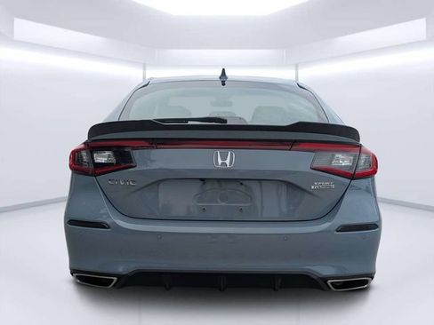 Used 2022 Honda Civic Sport Touring image 4