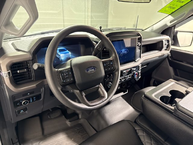 Used 2025 Ford F150 XL w/ Equipment Group 103A High RWD image 18