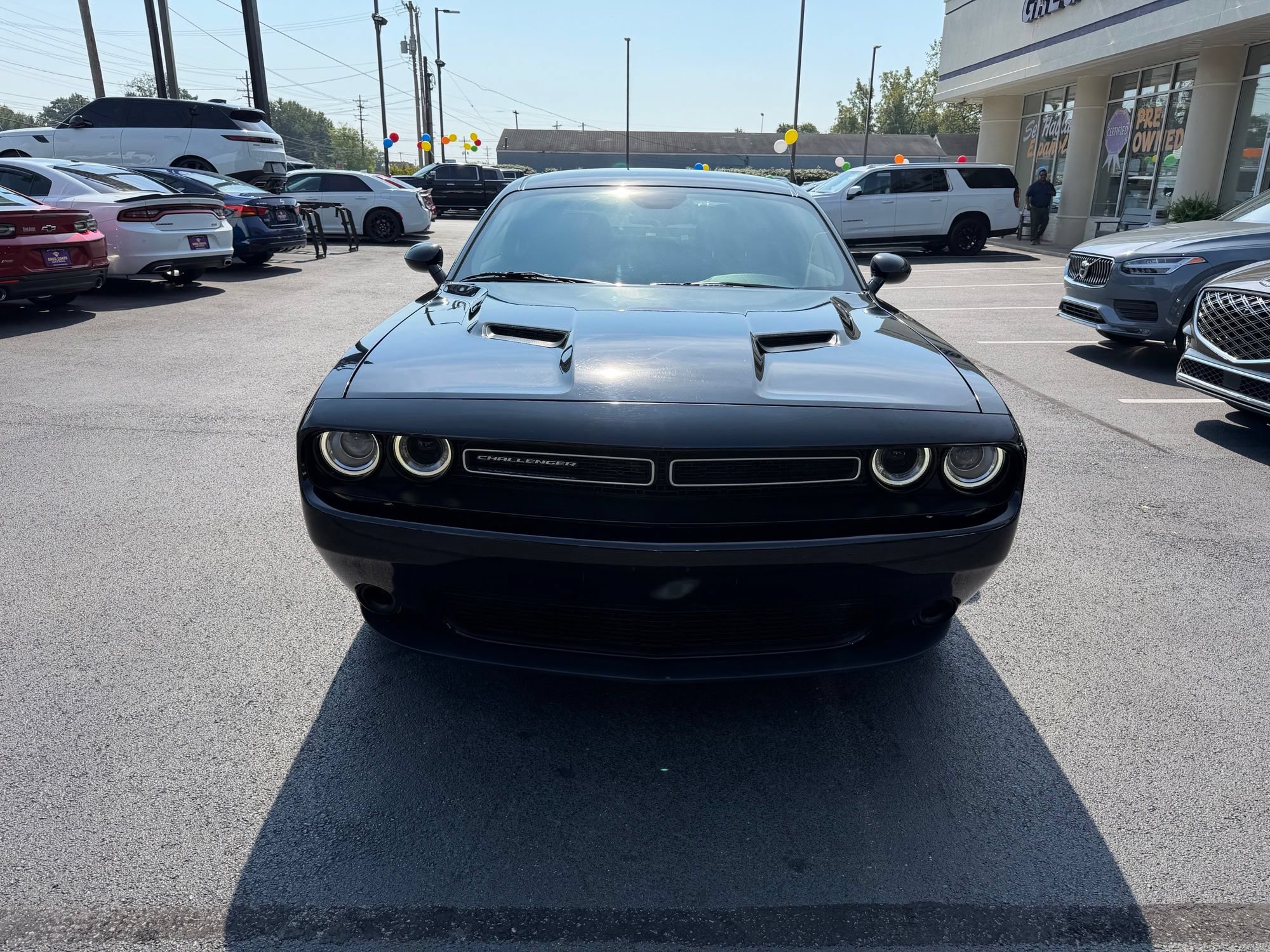 Used 2019 Dodge Challenger SXT RWD image 2