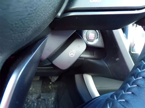 Certified 2026 Subaru Forester Limited image 25