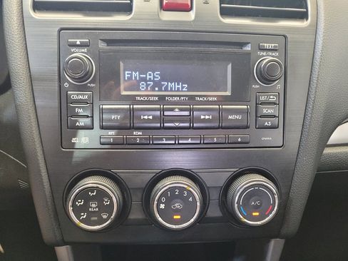 Used 2014 Subaru Forester 2.5i AWD/4WD image 25