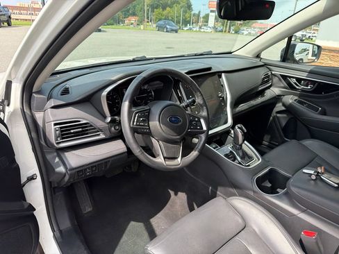 Used 2024 Subaru Outback Limited AWD/4WD image 3