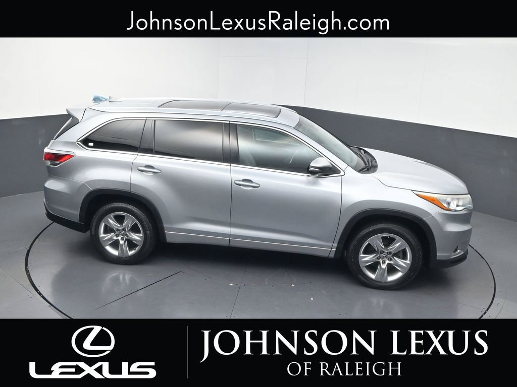 Used 2016 Toyota Highlander Limited Platinum FWD image 28