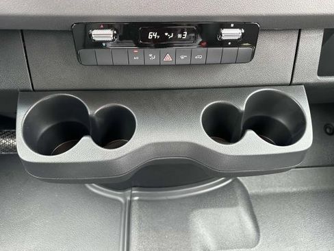 Used 2024 Mercedes-Benz Sprinter 2500 image 20