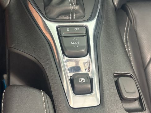 Used 2019 Chevrolet Camaro LT w/ Technology Package RWD image 28