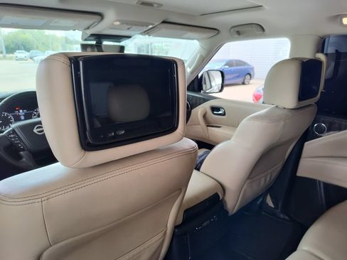 Used 2022 Nissan Armada Platinum RWD image 39