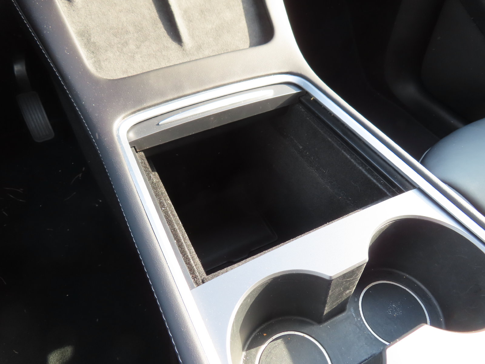 Used 2024 Tesla Model Y 2WD image 24