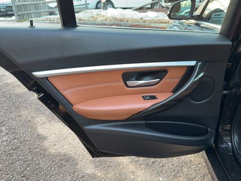 Used 2017 BMW 330i xDrive Sedan image 14