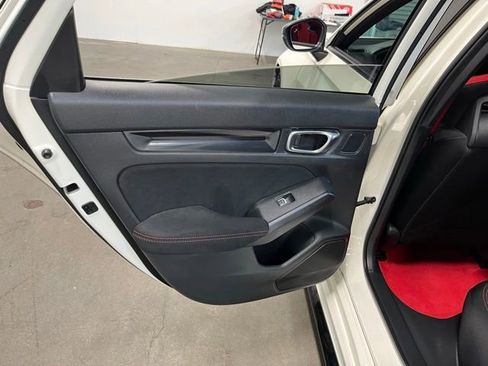 Used 2023 Honda Civic Type R image 19