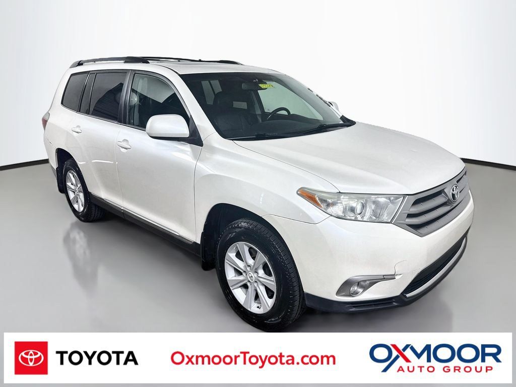 Used 2013 Toyota Highlander SE AWD/4WD image 1
