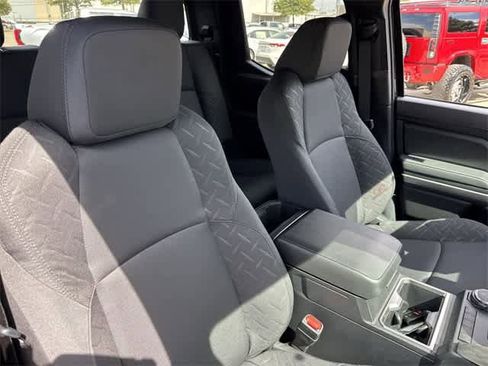Used 2025 Toyota Tacoma SR5 image 17