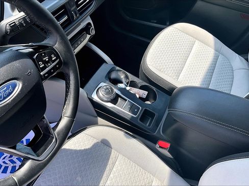 Used 2023 Ford Escape Active w/ Tech Pack #1 AWD/4WD image 15