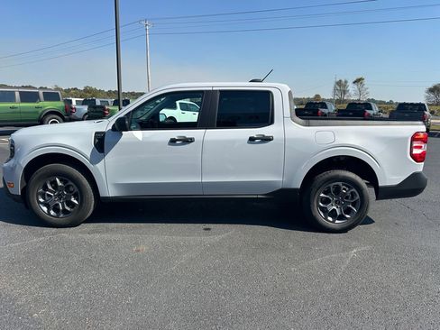 New 2025 Ford Maverick XLT image 27