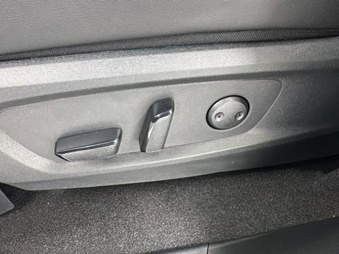 New 2026 Nissan Pathfinder Platinum image 11