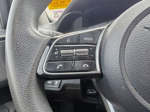 Used 2019 Kia Forte LXS image 9