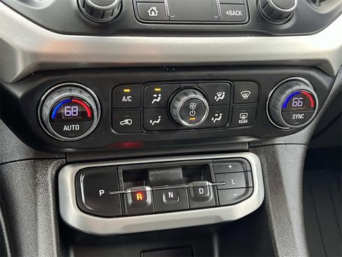 Used 2023 GMC Acadia SLE w/ Driver Convenience Package image 22