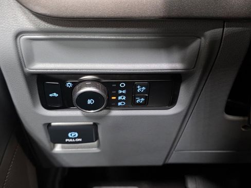 Used 2024 Ford F150 XLT image 38