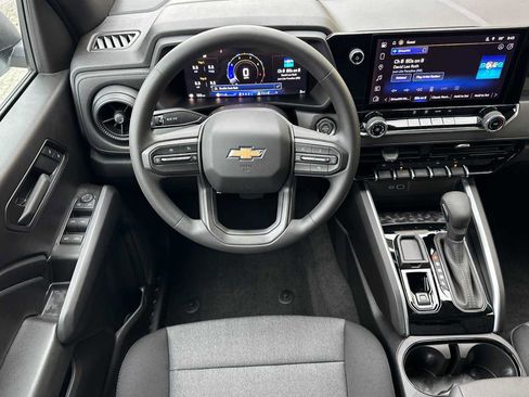New 2026 Chevrolet Colorado W/T image 14