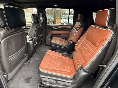 Certified 2024 GMC Yukon XL Denali Ultimate image 15