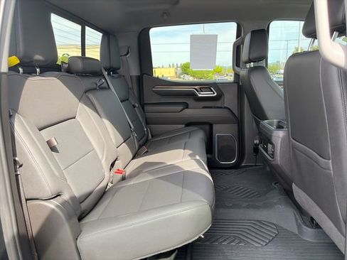 Used 2024 Chevrolet Silverado 1500 LT Trail Boss w/ Convenience Package II image 14