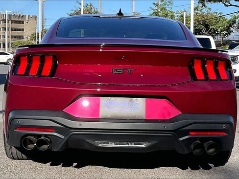 Used 2025 Ford Mustang GT RWD image 5