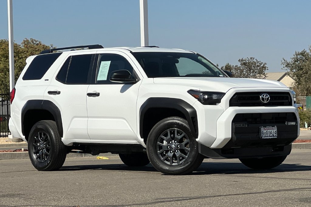 Certified 2026 Toyota 4Runner SR5 AWD/4WD image 2