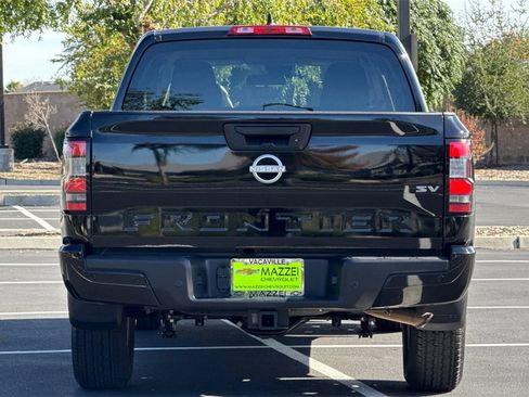 Used 2023 Nissan Frontier SV w/ Technology Package image 11