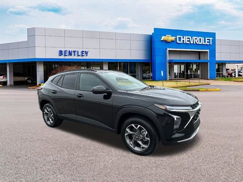 New 2026 Chevrolet Trax LT image 7