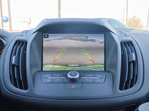 Used 2018 Ford Escape SE w/ SE Sport Appearance Package image 21